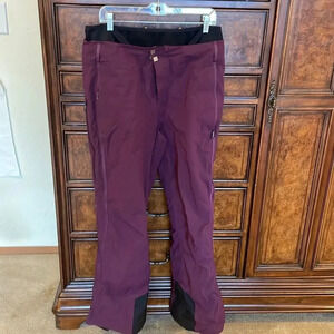 Columbia Titanium woman’s deep purple ski pants